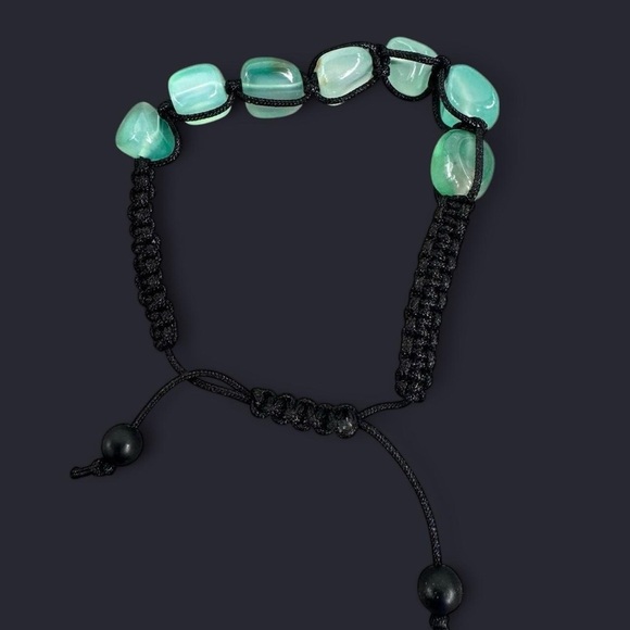 Green Striped Agate Adjustable Gemstone Bead Bracelet - Picture 1 of 5